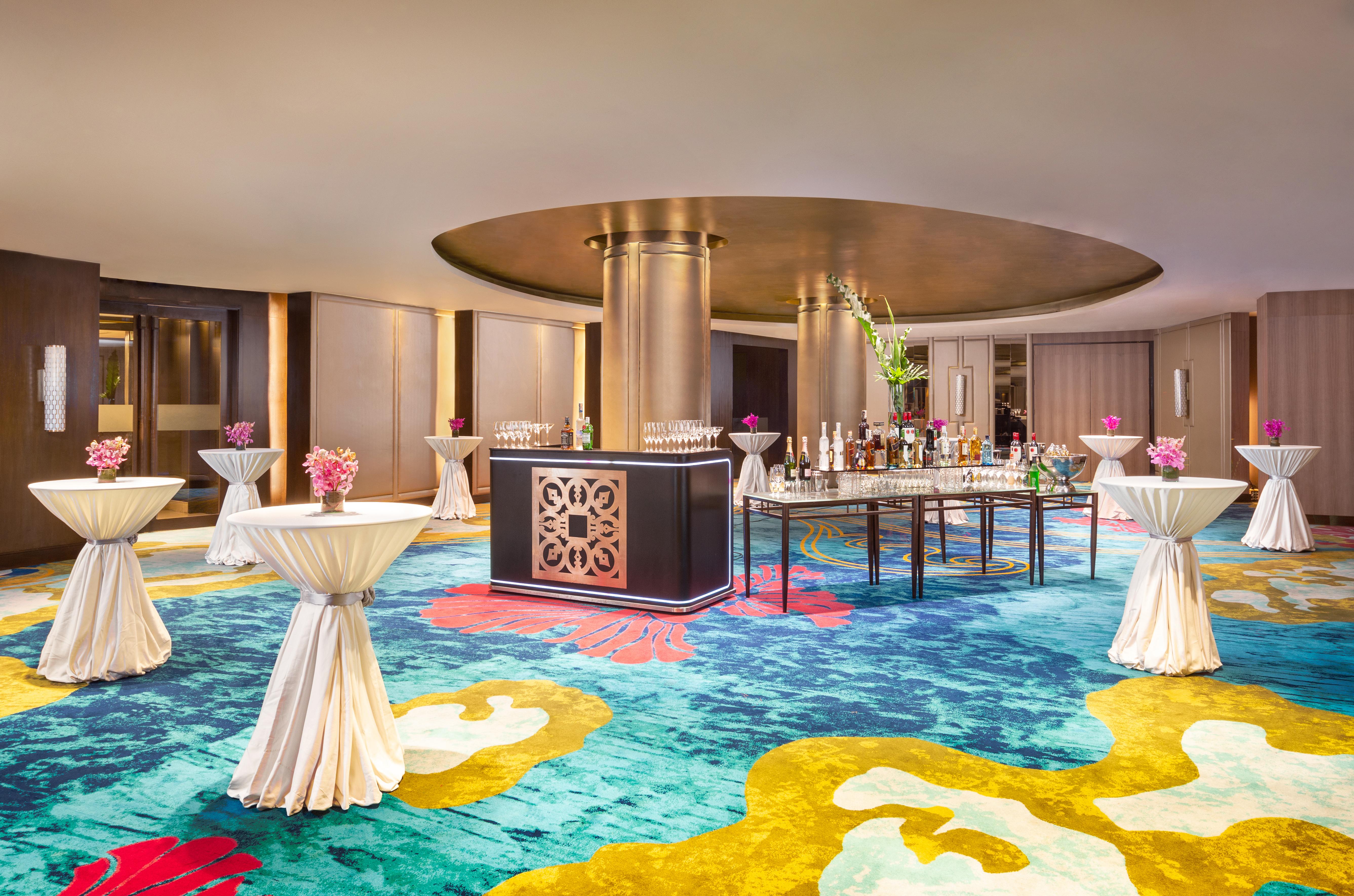 Dusit Thani Manila Makati City Exteriér fotografie The Grand Ballroom