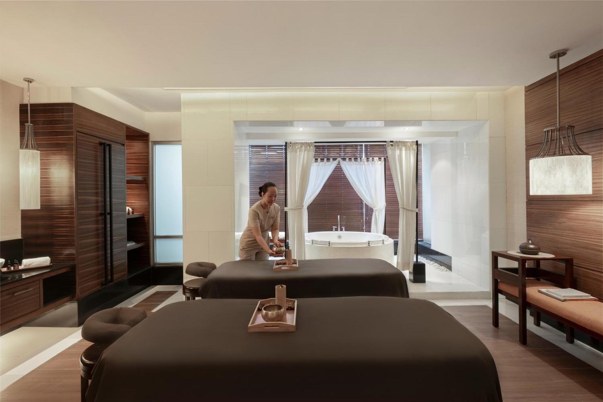 Dusit Thani Manila Makati City Exteriér fotografie Spa at The Oberoi, Mumbai