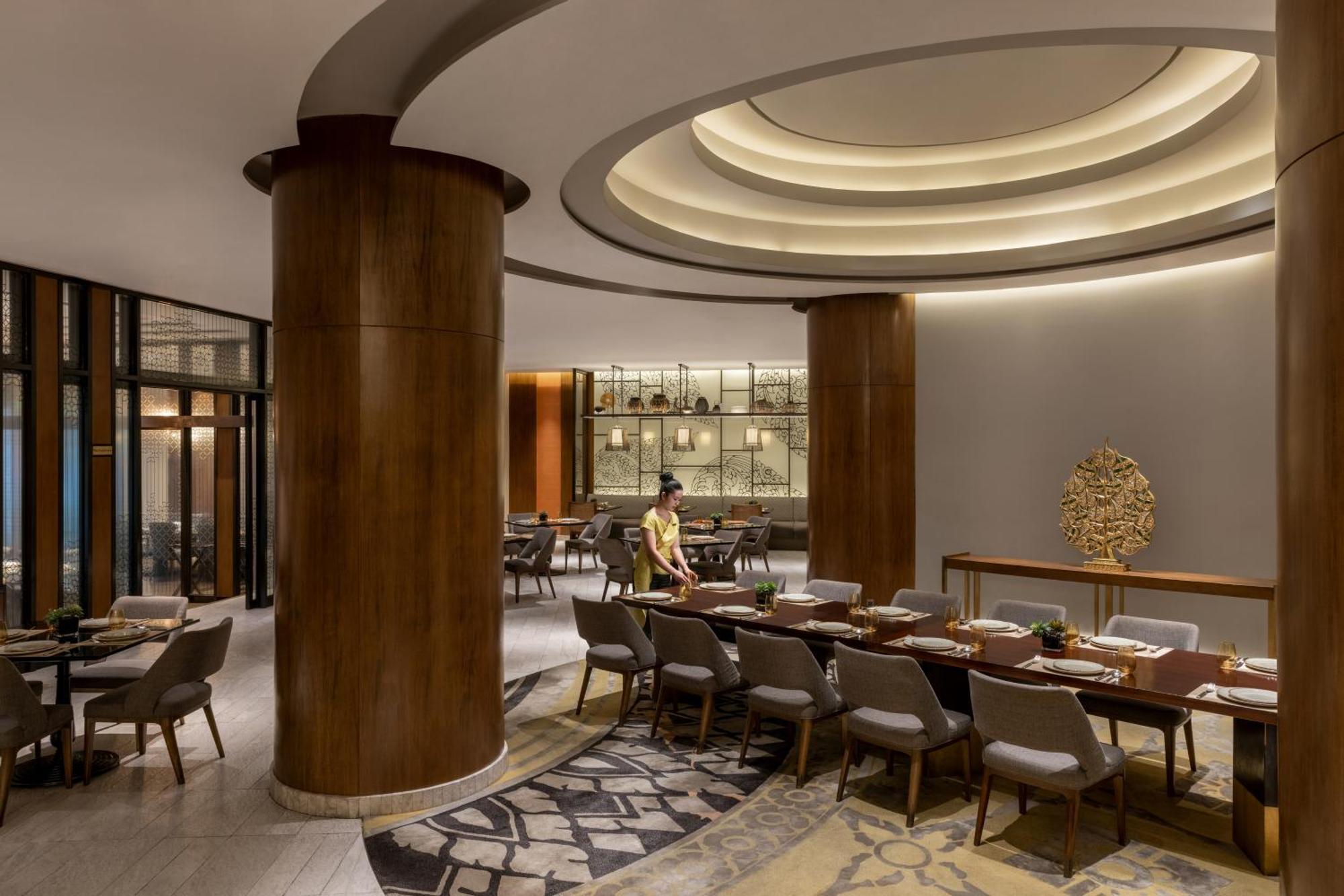Dusit Thani Manila Makati City Exteriér fotografie The restaurant